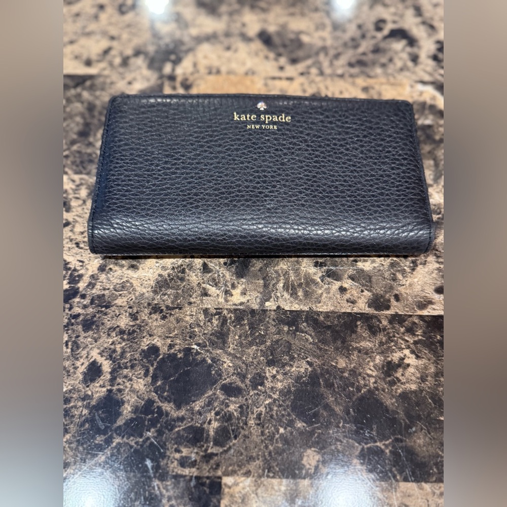 Kate Spade Staci Slim Bifold Wallet in Black Pebbled Leather - Picture 2 of 13